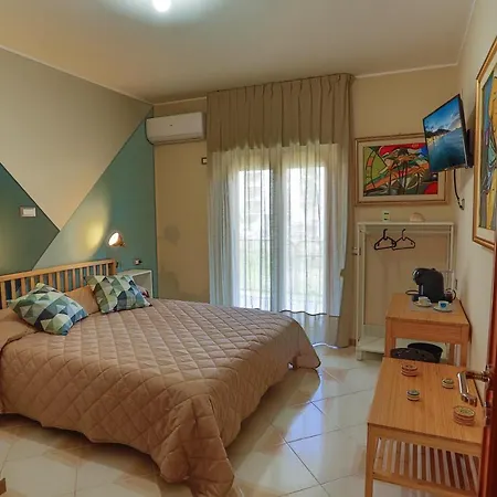 לינה וארוחת בוקר Casabuddace 3*
